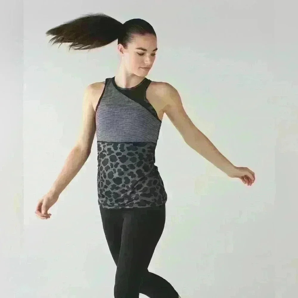 Lululemon Meshed Up Tank
Mini Pop Stripe Heathered Slate Black size 6